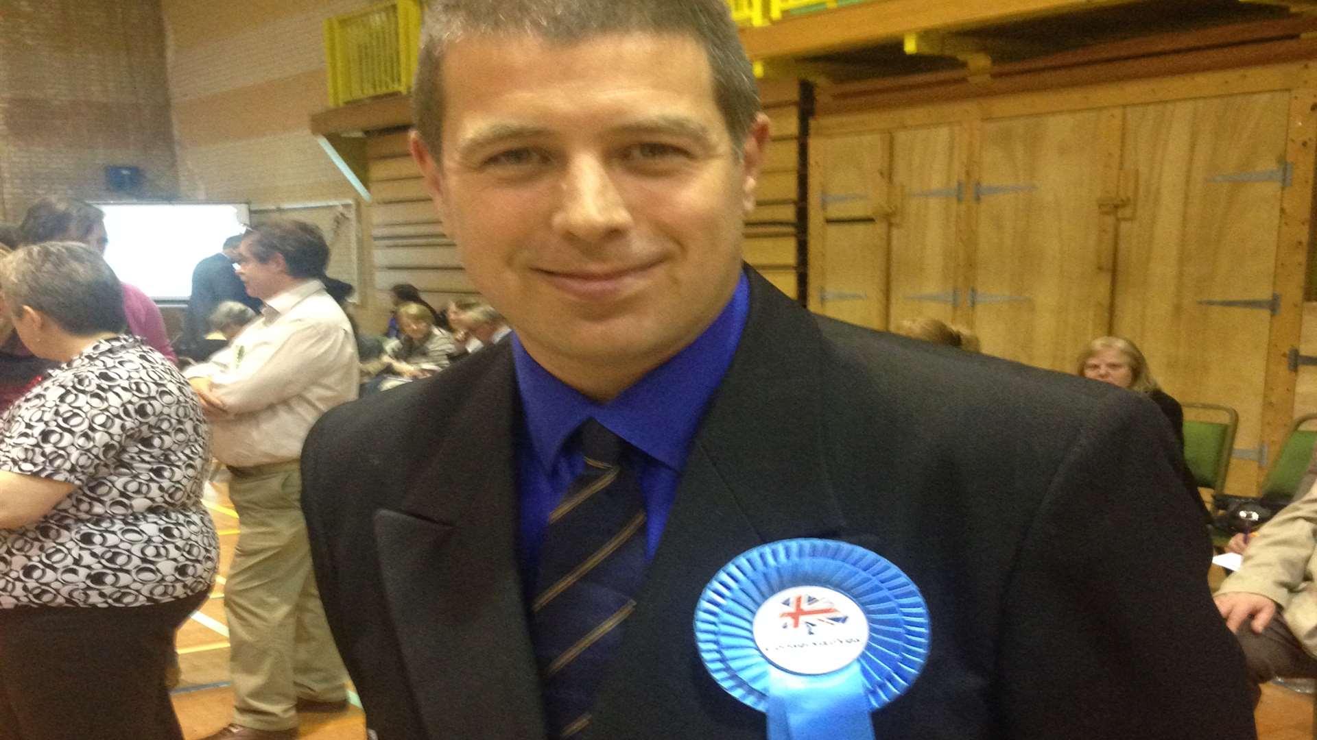 Mr Bowen at the count