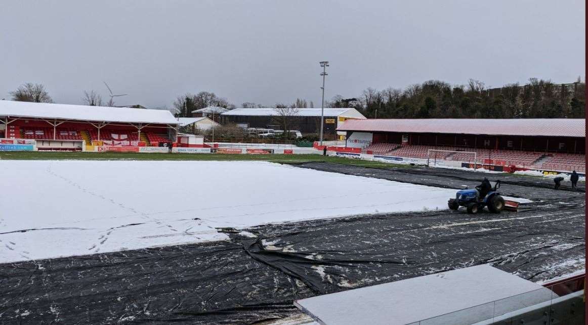 Ebbsfleet United worked hard to clear their pitch ahead of the Hampton & Richmond game Picture: @EUFCOfficial Twitter