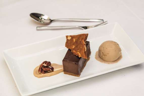 For chocolate lovers, Praline Chocolate Delice