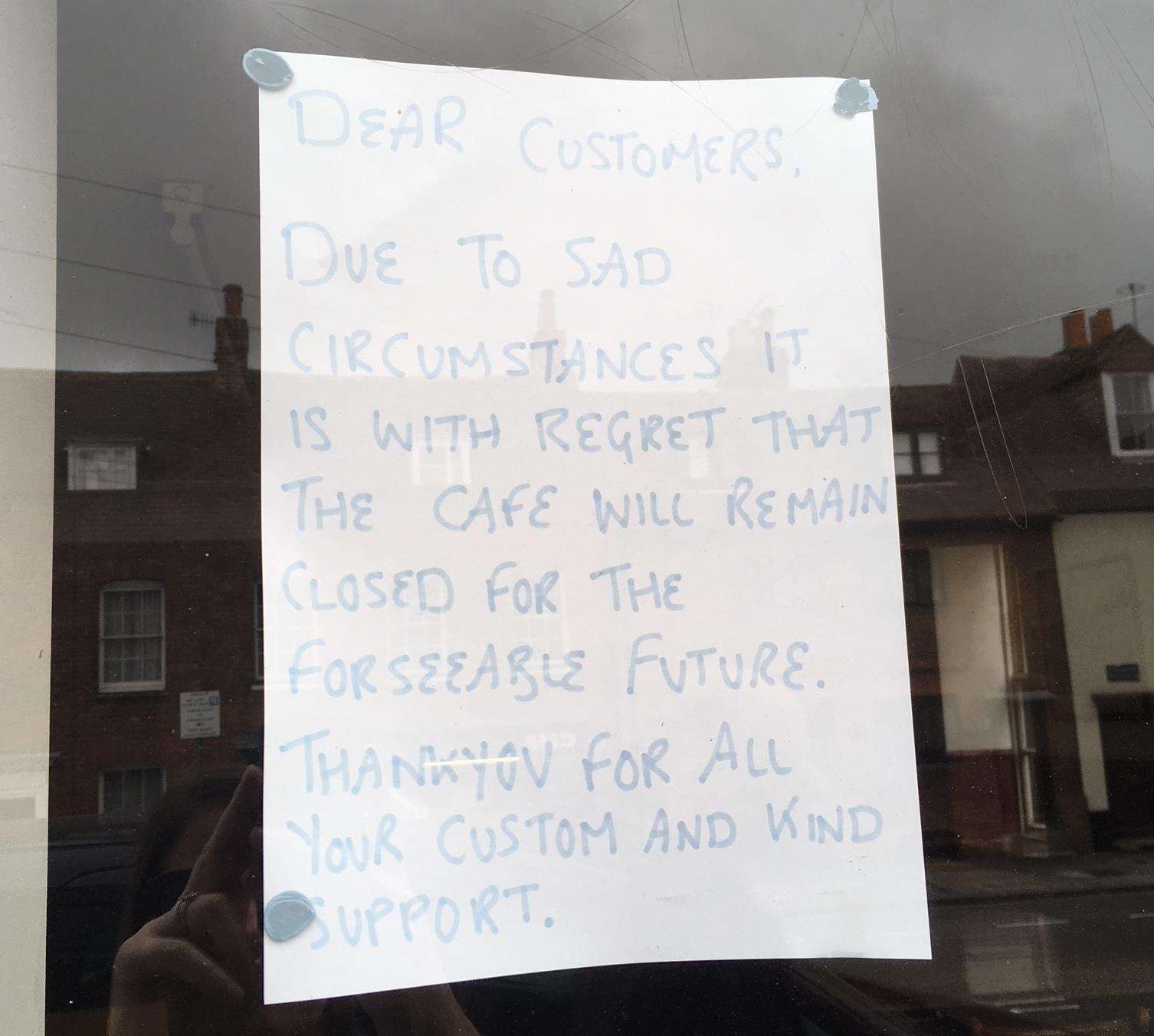 The message in the Sportsman Cafe's window announcing its closure (3770569)