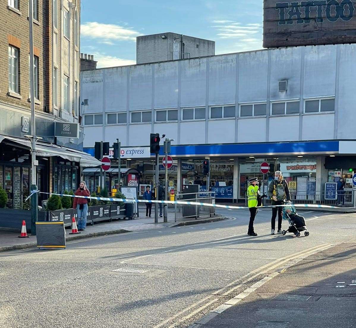 A police cordon was put in place along Upper Grosvenor Road, Tunbridge Wells following reports of a stabbing yesterday.