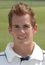 Neil Dexter bowled a dramatic last over for Kent