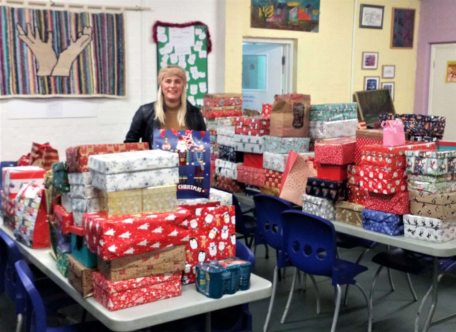 Jaymie Dunster delivers 80 boxes of gifts to Catching Lives shelter in Canterbury (25067340)