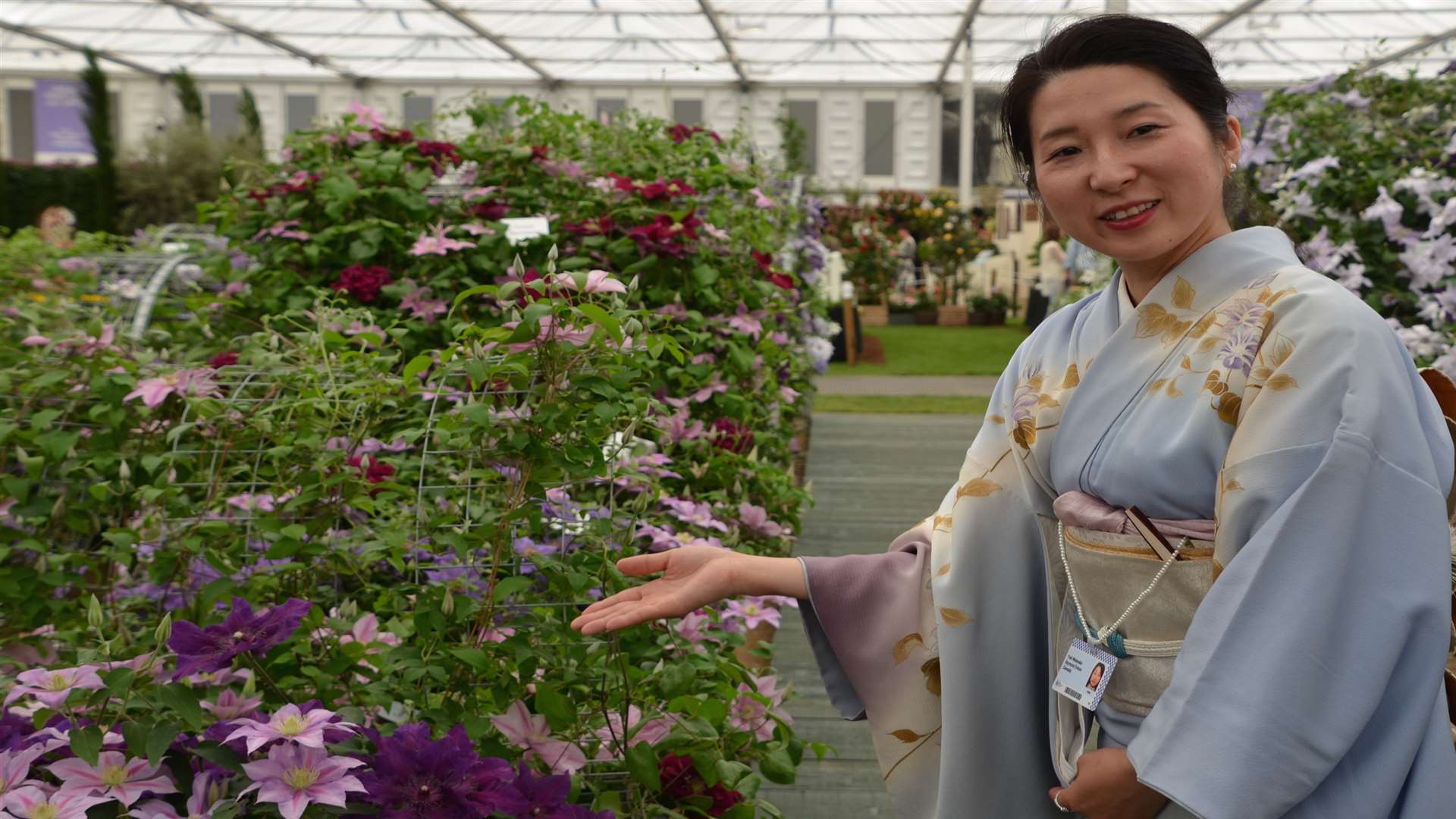 Yuki Watanabe who flew in from Japan as Raymond Evison supplies her nursery with plants in Tokyo prefecture Picture by Ian West