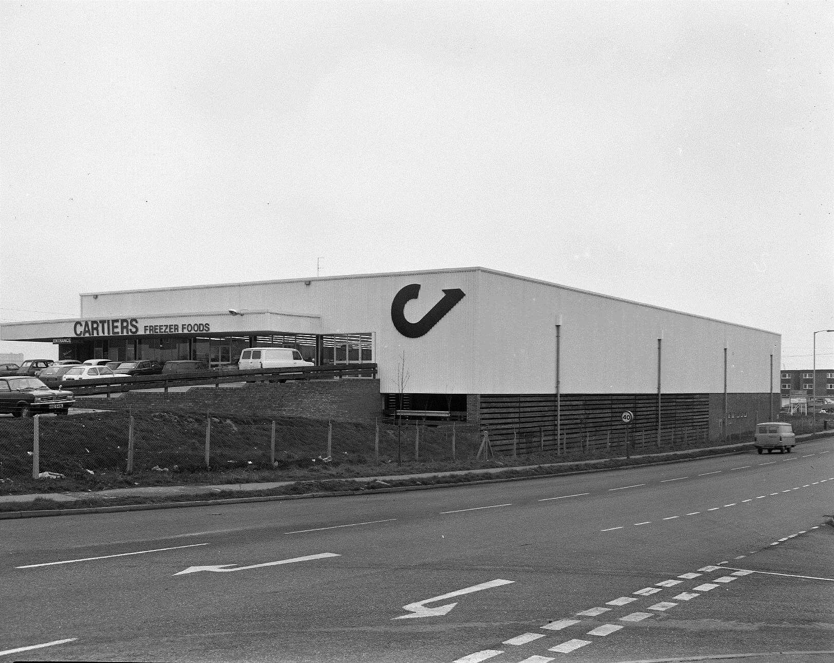 The once-familiar Cartiers store at the corner of Brookfield Road in 1976. Picture: Steve Salter