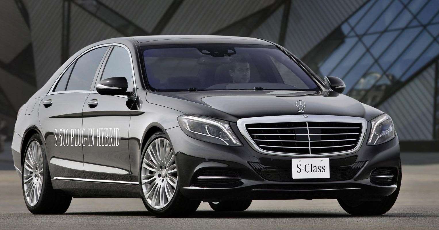 A Mercedes-Benz S 500. Stock picture