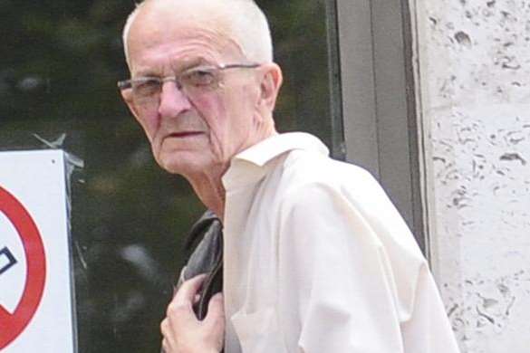 Pervert Colin Fooks arrives at Maidstone Crown Court