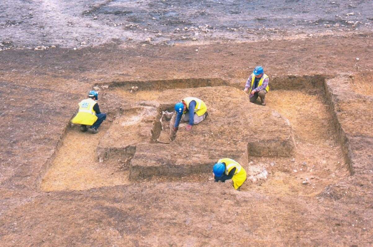 Excavating the mausoleum site at Grange Farm. Image from Pre-Construct Archaeology