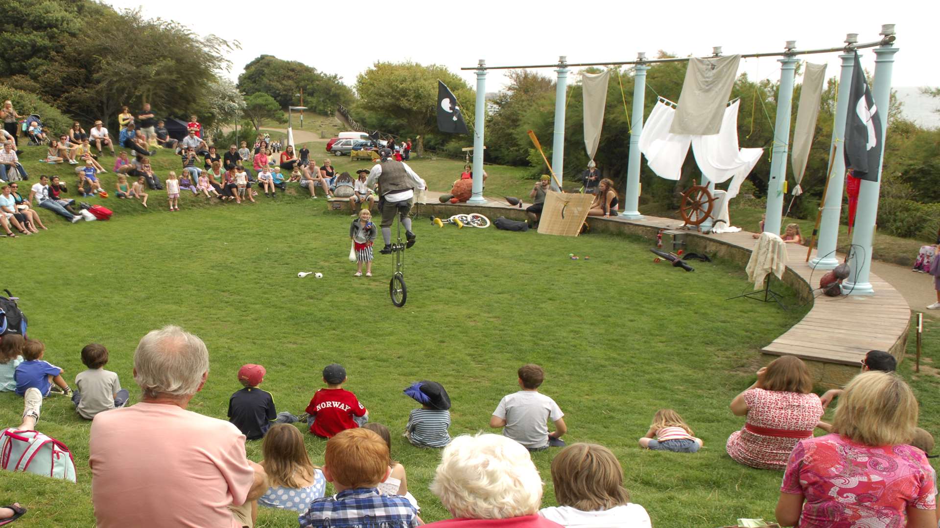 Jimjam Arts hold a pirate themed family day in the Lower Leas Coastal Park, Folkestone