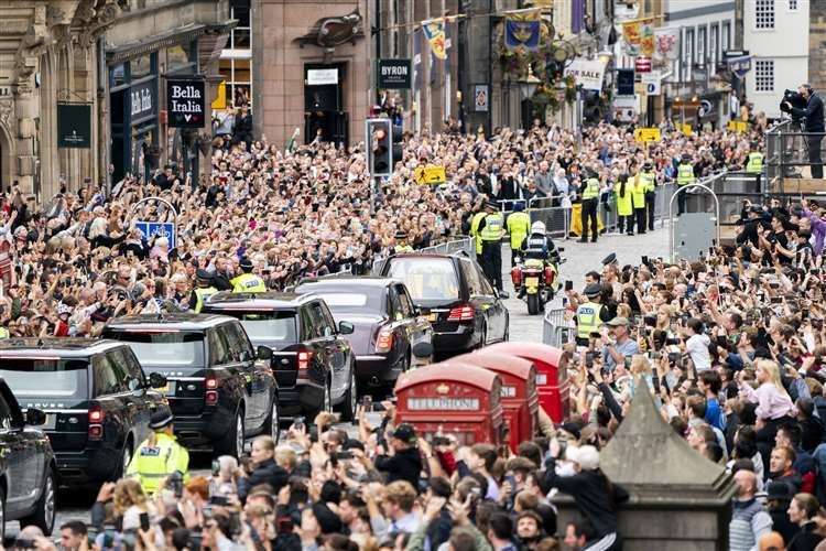 Large crowds are expected in London just as they were seen in Edinburgh this week. Picture: Jane Barlow/PA.