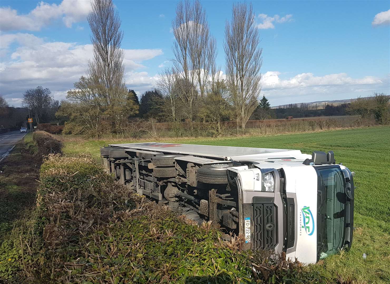 The HGV on its side in Boughton Aluph (7803191)