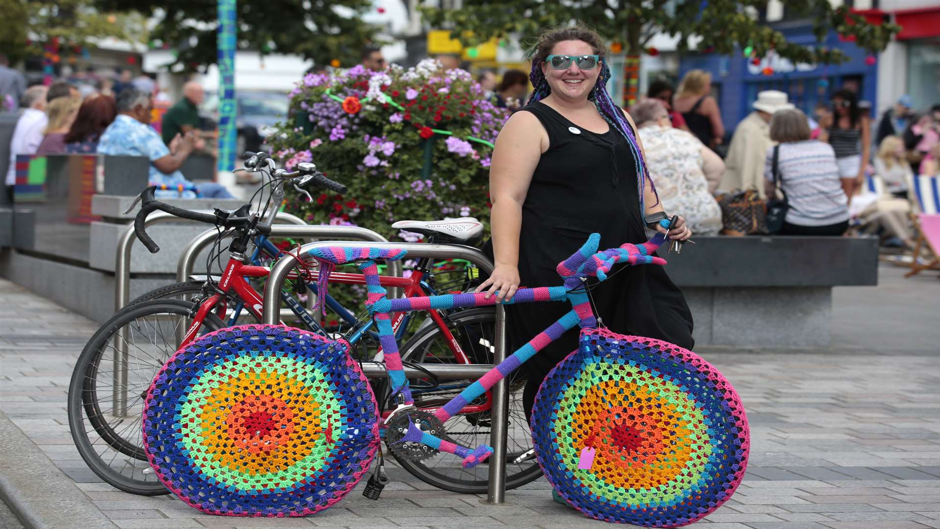 Zoe Sparkle with a yarn-bombed bike