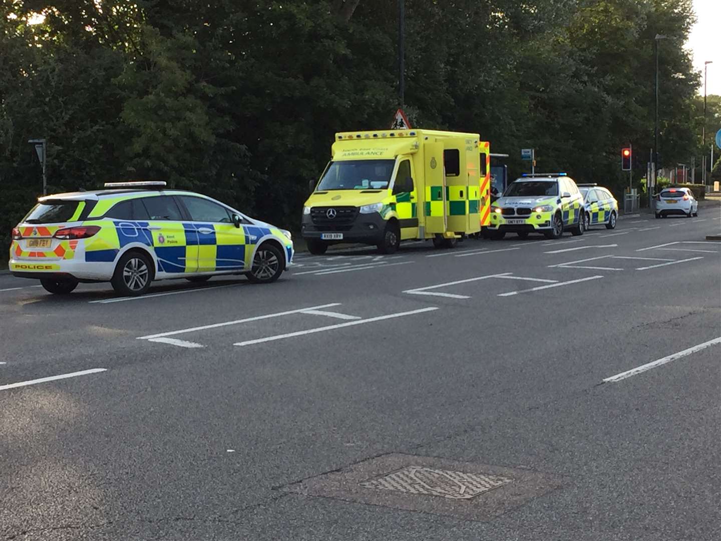 Emergency services were spotted at Gravesend Road, Gravesend, near the Abbey Road junction following a crash