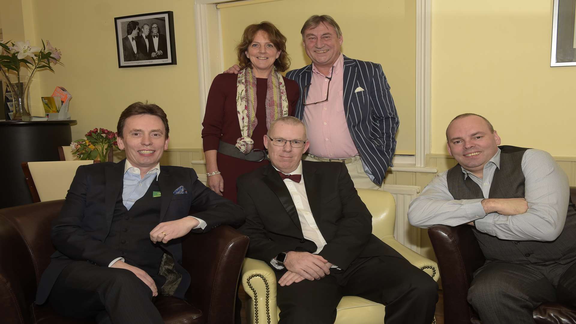 Owners of the Faversham Creek Hotel Tracy and David Selves with Ken Doherty, Glenn Sullivan Bissett and Stuart Bingham.