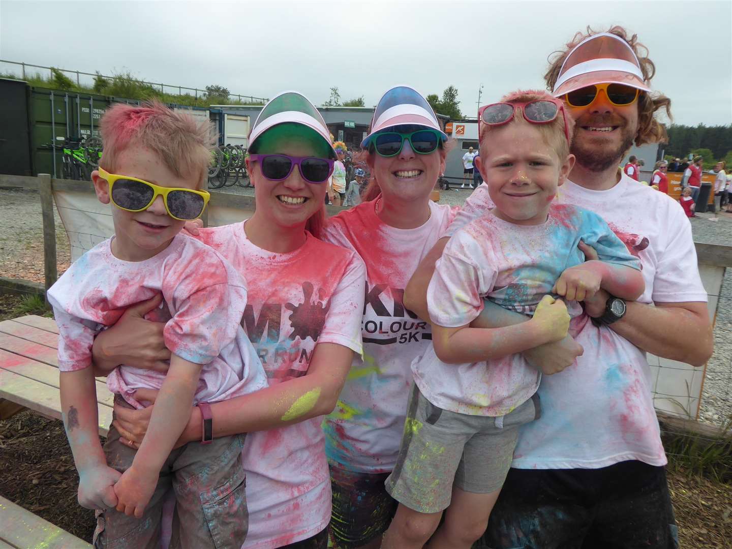 Sarah Pomeroy with family and friends of Herne Bay and Whitstable at the KM Colour Run 2018. (2471144)