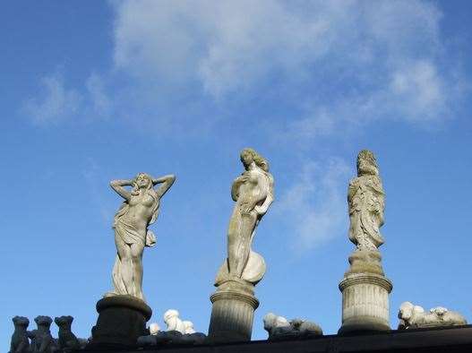 Statues on Nicole Mollett's Walk, Talk, Draw tour through Sheerness