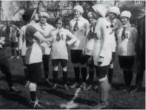 The sides about to kick off in a 1918 match between Vickers Ladies FC from Dartford and Dagenham Ladies FC from Dagenham in 1918. Supplied by the National Library of Norway. Copyright: Gaumont