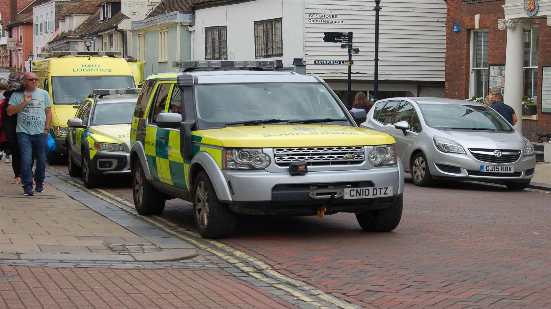 Police raced into Faversham town centre yesterday.