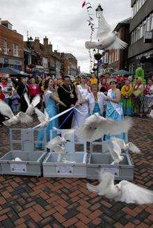 Last year's Mayor and Mayoress release doves the launch the Sittingbourne Spectacular.