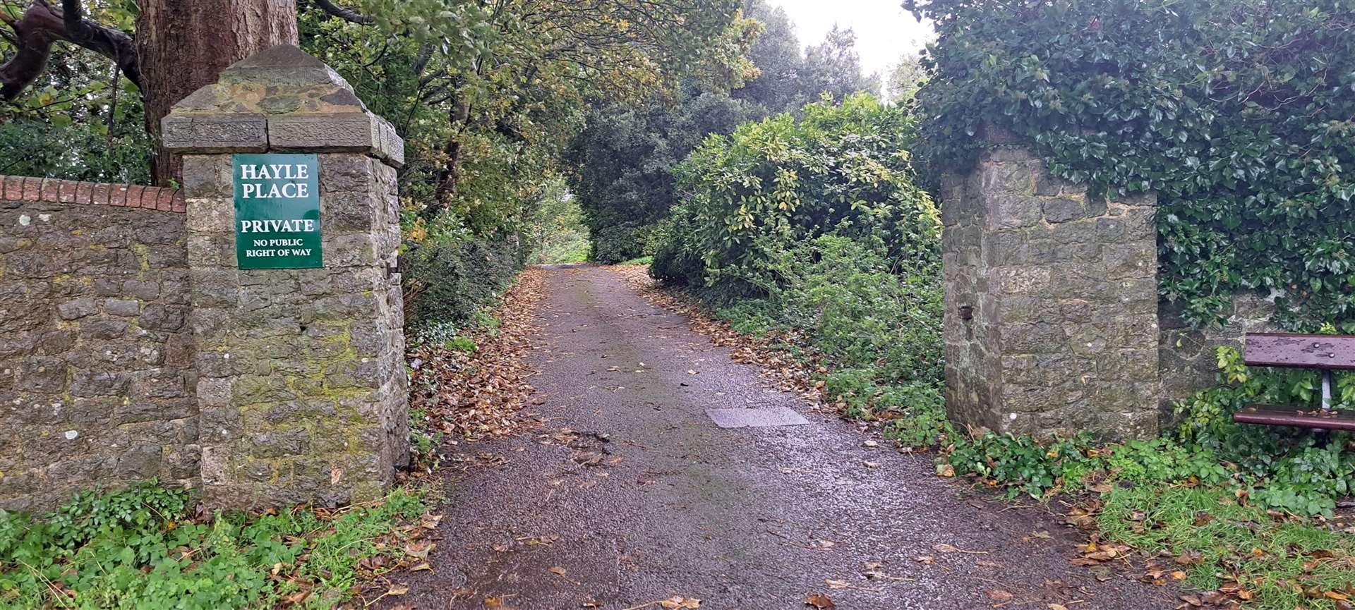 The entrance to Hayle Place off Teasaucer Hill