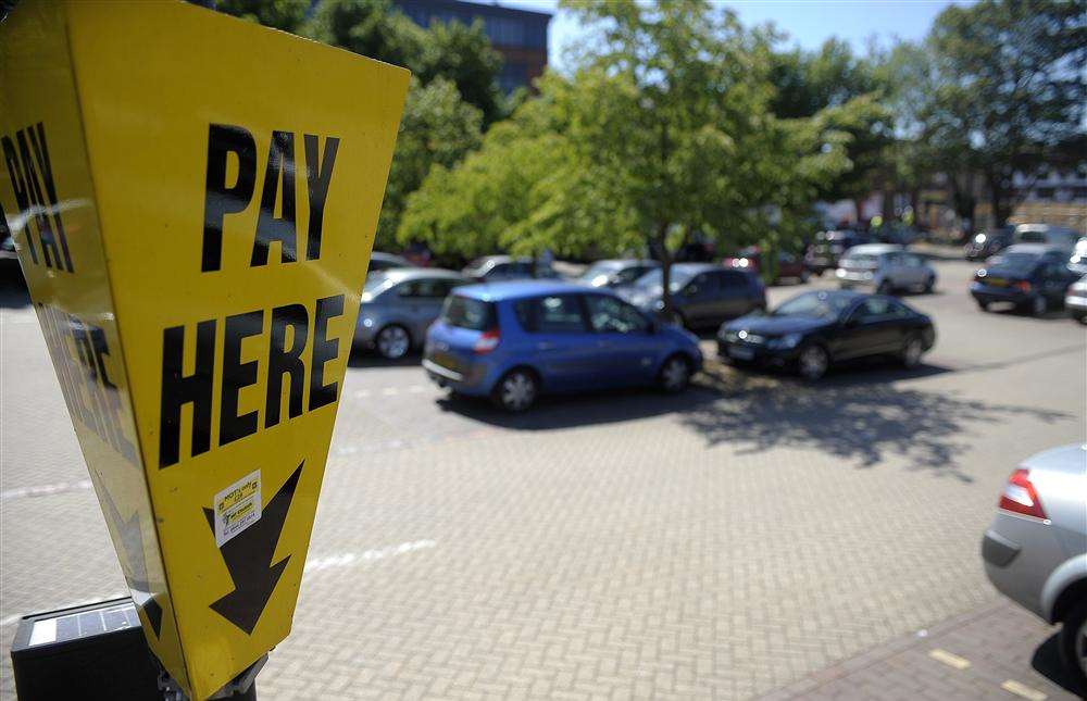 Traders in Sittingbourne and Sheppey are backing calls for free parking in small town centres