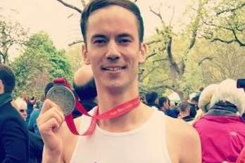 Jonathan Wood completed the London Marathon 2015 in 4hrs 8mins