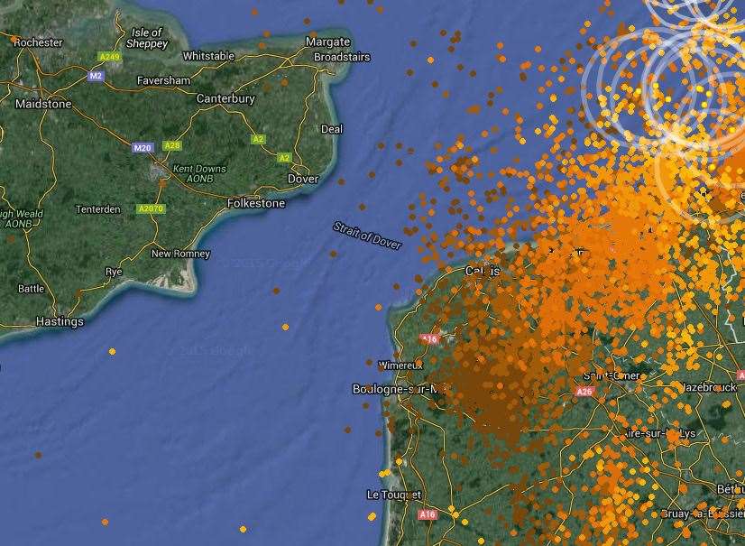 A lightning map shows severe thunderstorms on the way to Kent. Picture: Lightningmaps.org