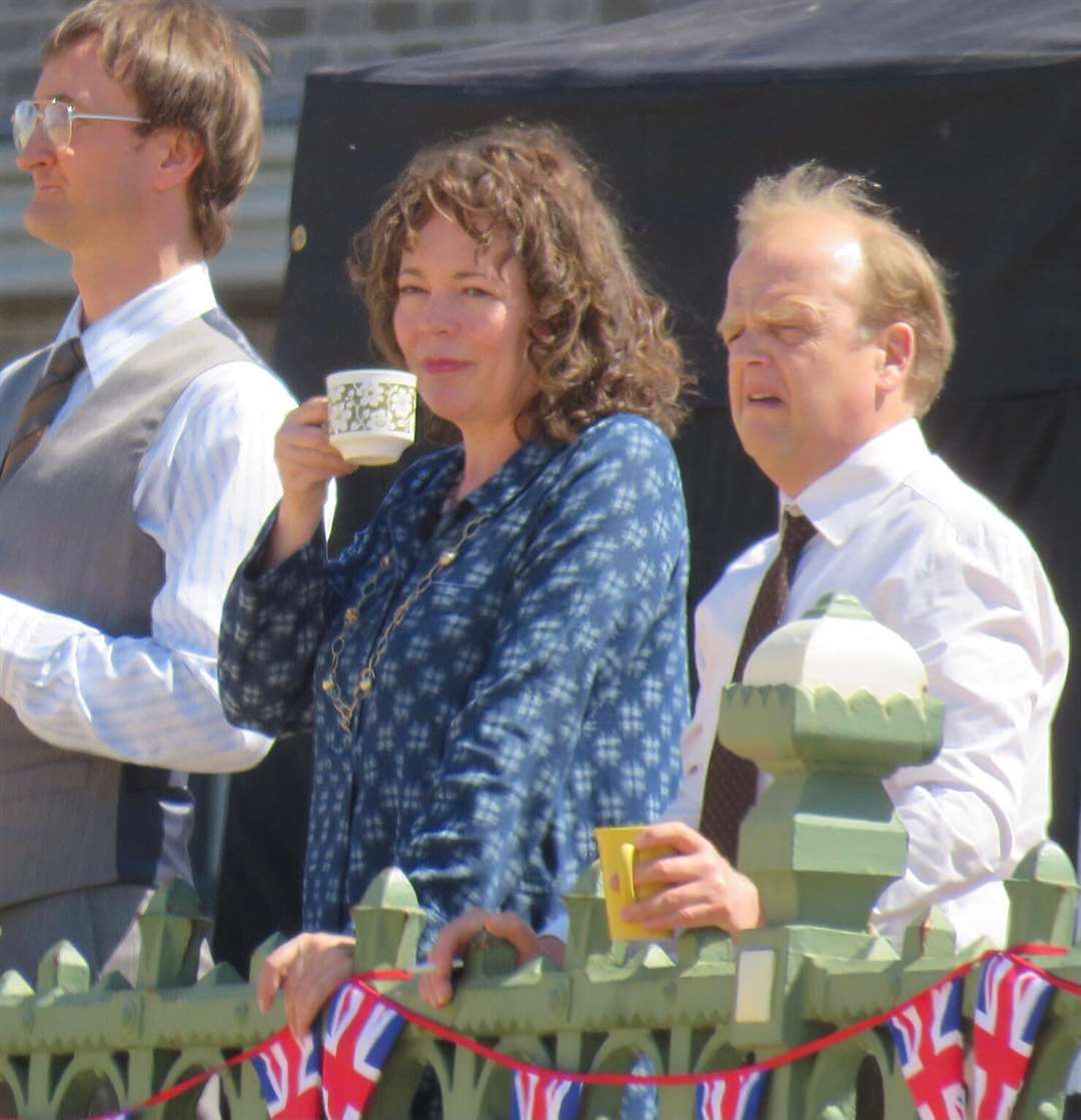 Olivia Colman and Toby Jones on Margate seafront as filming for Empire of Light finished. Picture: Roberto Fabiani