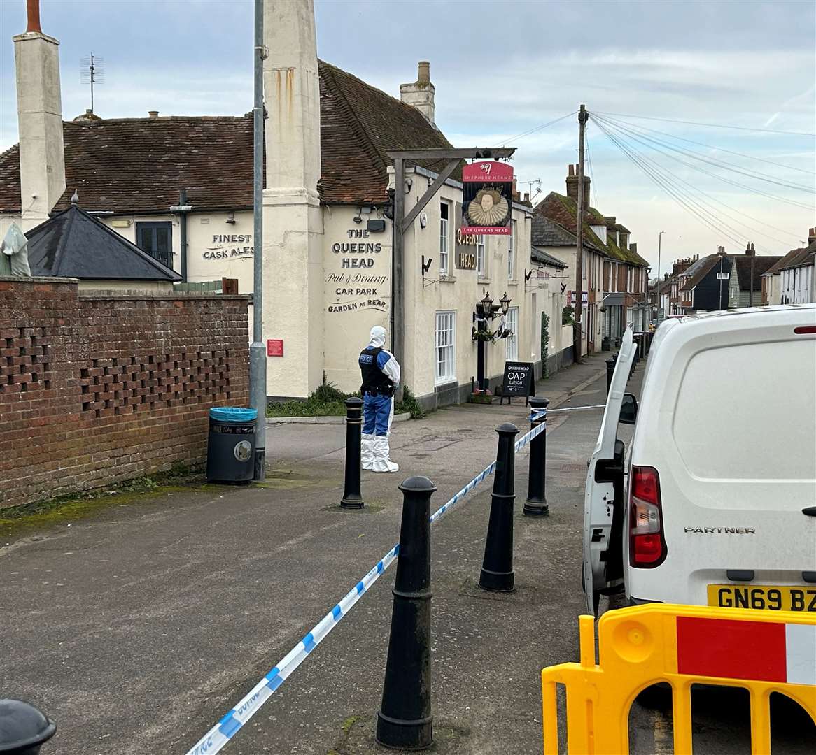 Police were at the Queen’s Head pub in Boughton-under-Blean