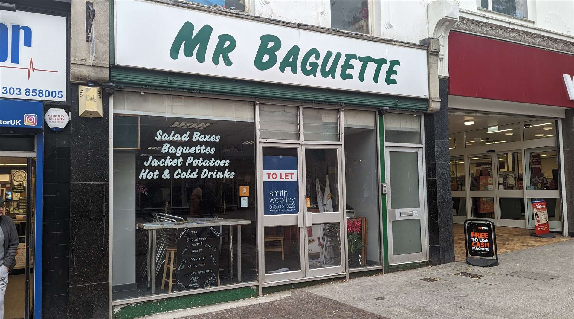 A former sandwich shop in Folkestone town centre with a to-let sign in the window