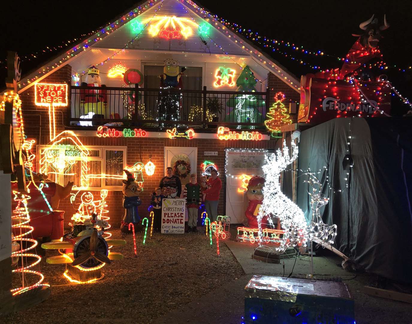 The house in Warden Bay covered in Christmas lights to raise money for Curly's Farm, in Sheppey Picture: Natalie Bennett