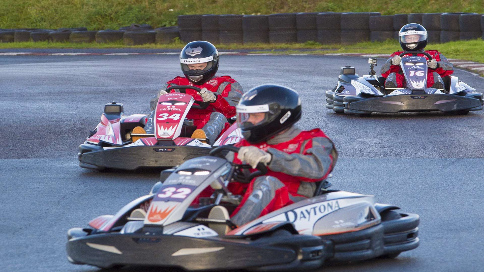 Both professional and amateur drivers took part in the race