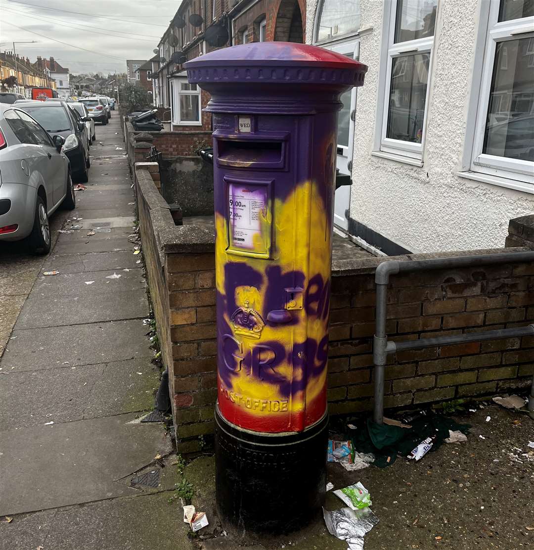 This post box in St Vincent's Road has been painted to look like a Cadbury Creme Egg.