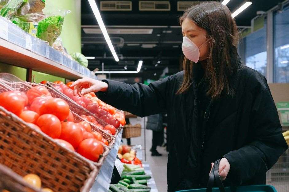 Around one in three shoppers Gravesend High Street were wearing masks. Stock picture