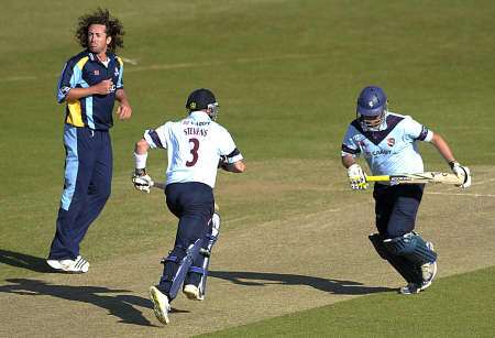 Kent go in search of runs but their bowling performance left them with an uphill struggle