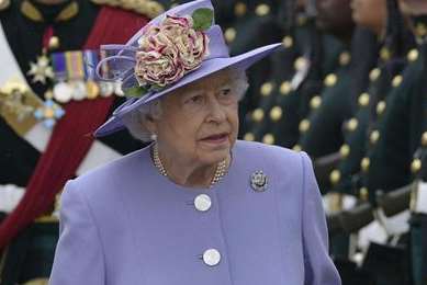 The Queen inspects the guard at Howe Barracks in Canterbury