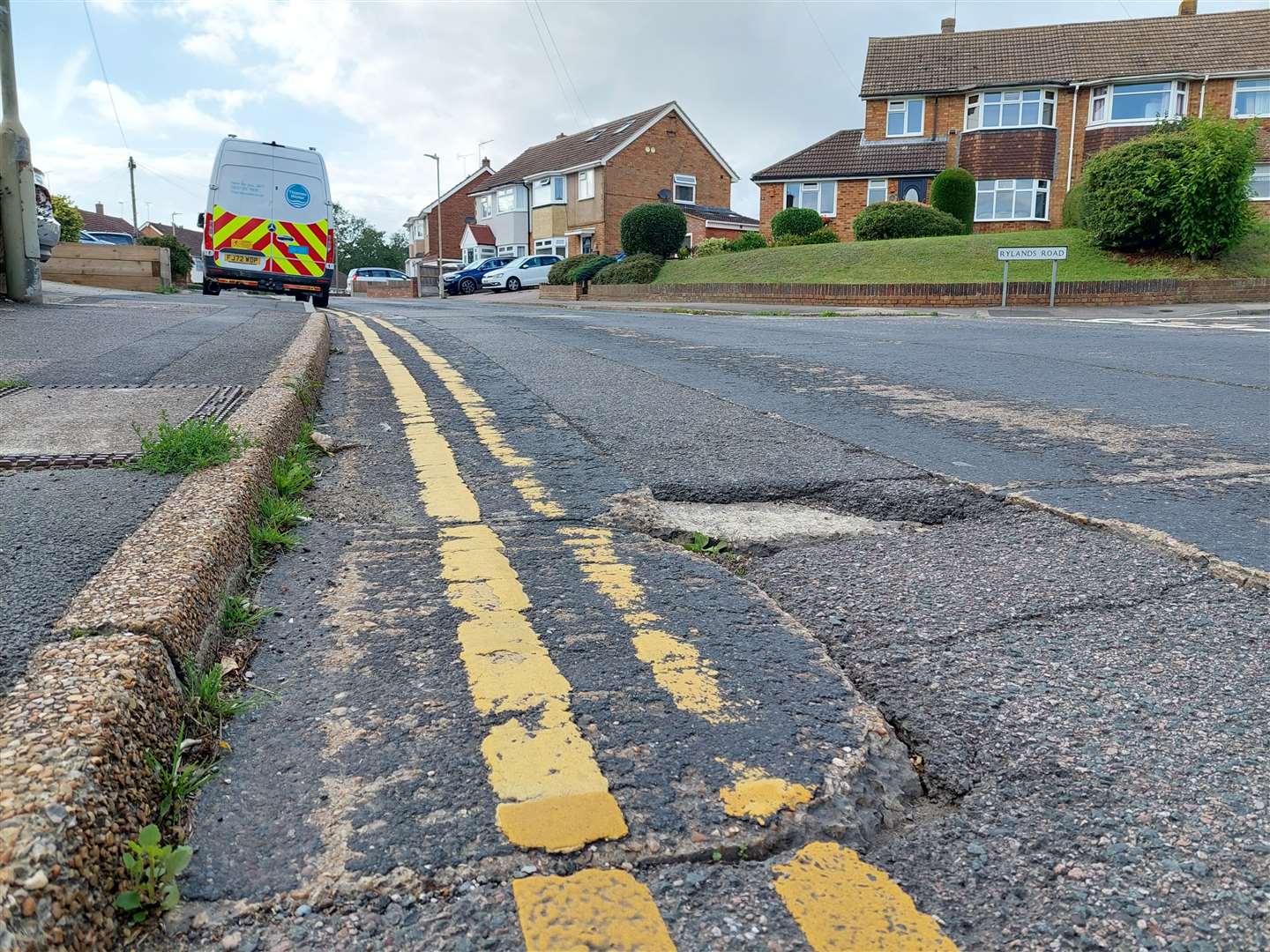 Bybrook Road in Ashford will close for resurfacing works