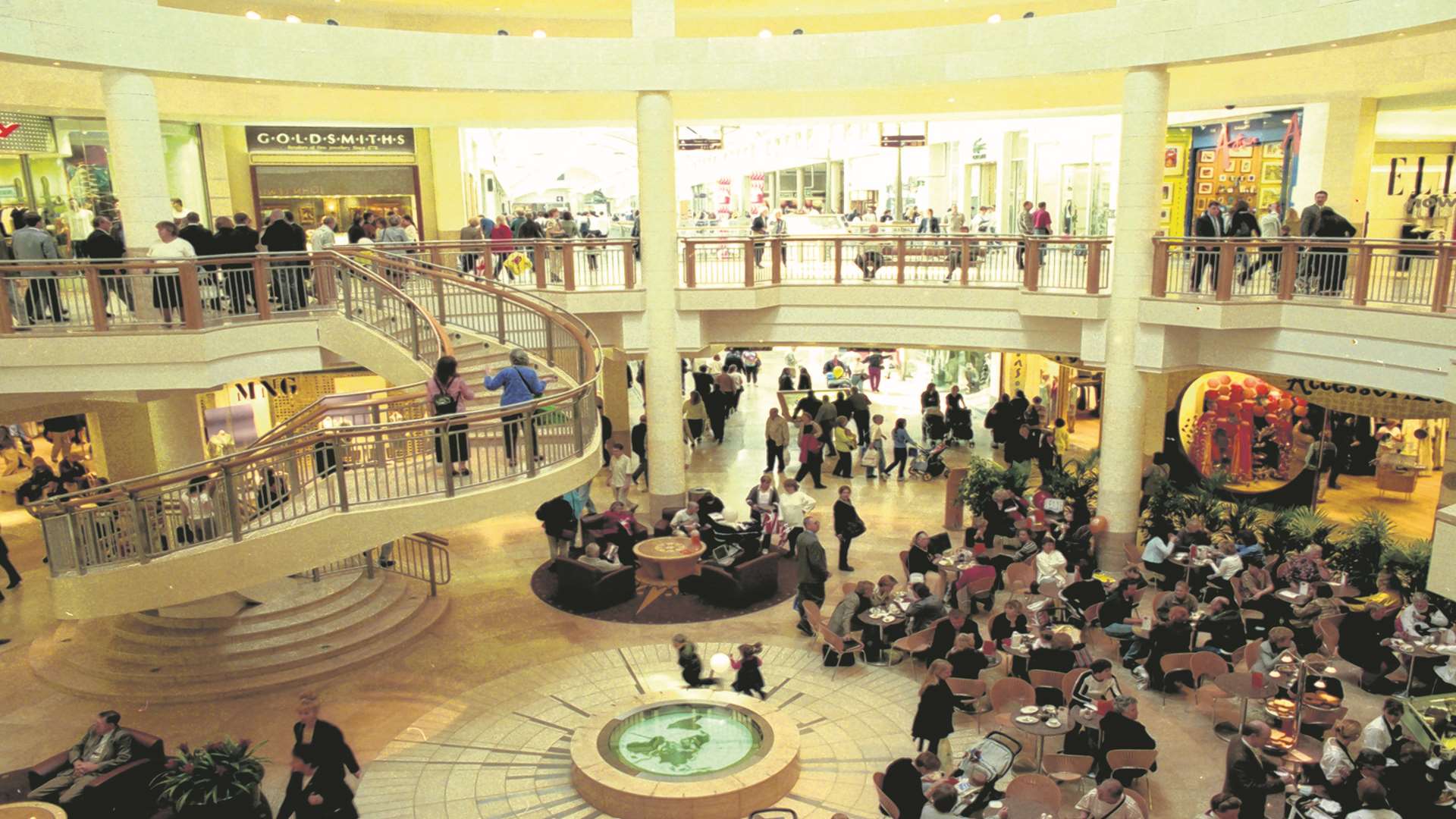 Bluewater opened in March 1999