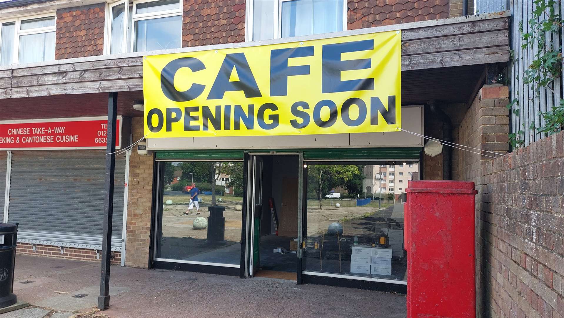 The former Post Office and Bockhanger Barbers site will now become a cafe