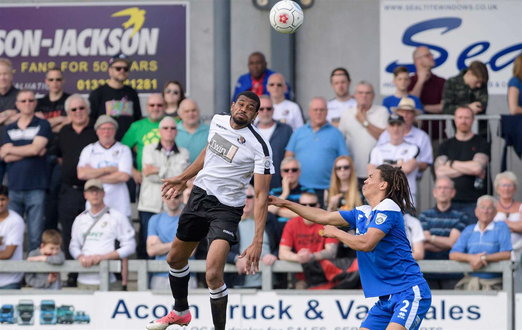 Dartford's Danny Mills competes in the air against Bath. Picture: Andy Payton