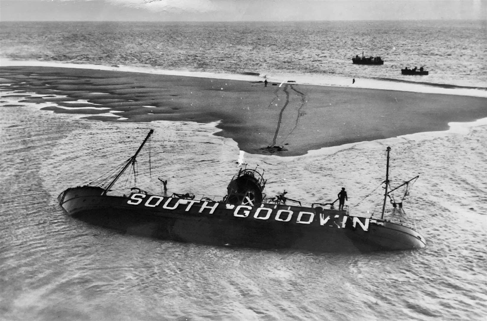 Wreck of the South Goodwin Light Vessel 1954. Photo: Colin Varrall