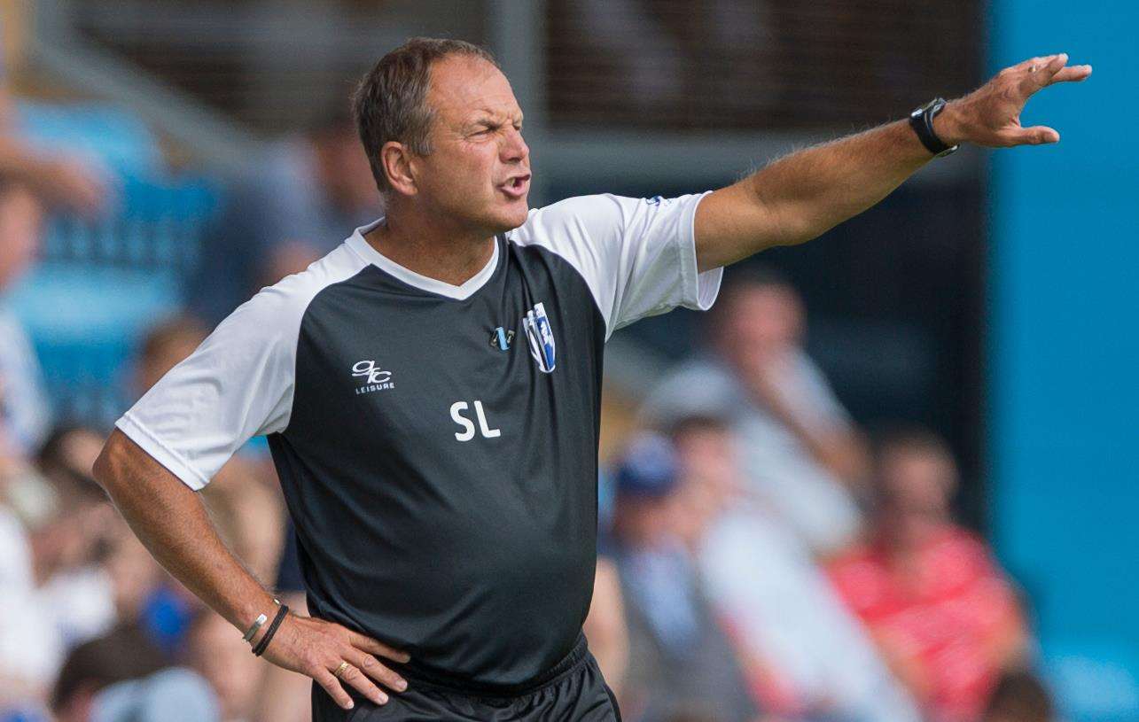 Gills boss Steve Lovell makes his point Picture: Ady Kerry