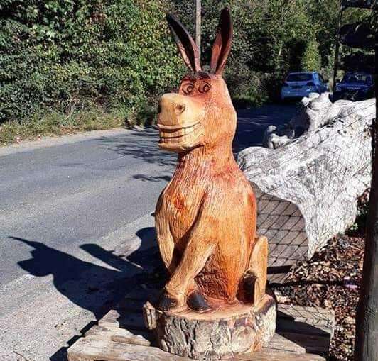 The carved out wooden Donkey was stolen. Picture: Bruks Tree Surgery