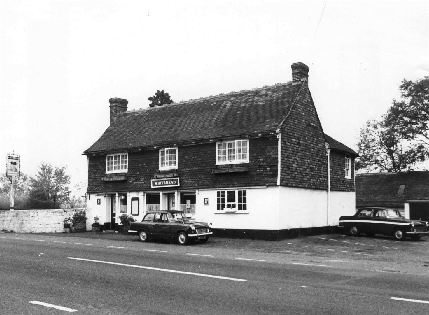 The Dukes Head in Sellindge in November 1973