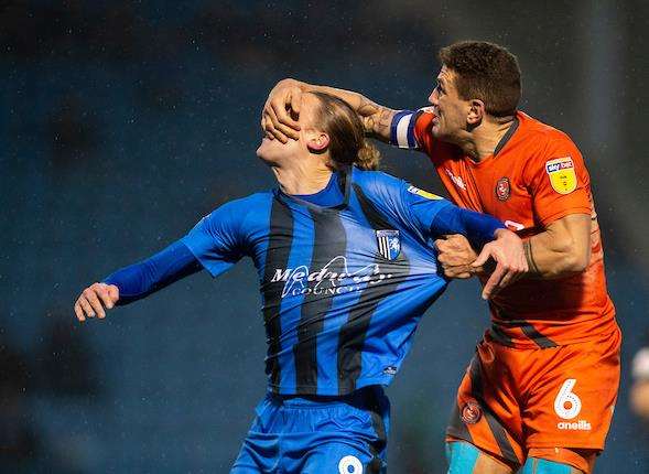 Tom Eaves is challenged by Wycombe defender Adam El-Abd Picture: Ady Kerry (6021341)