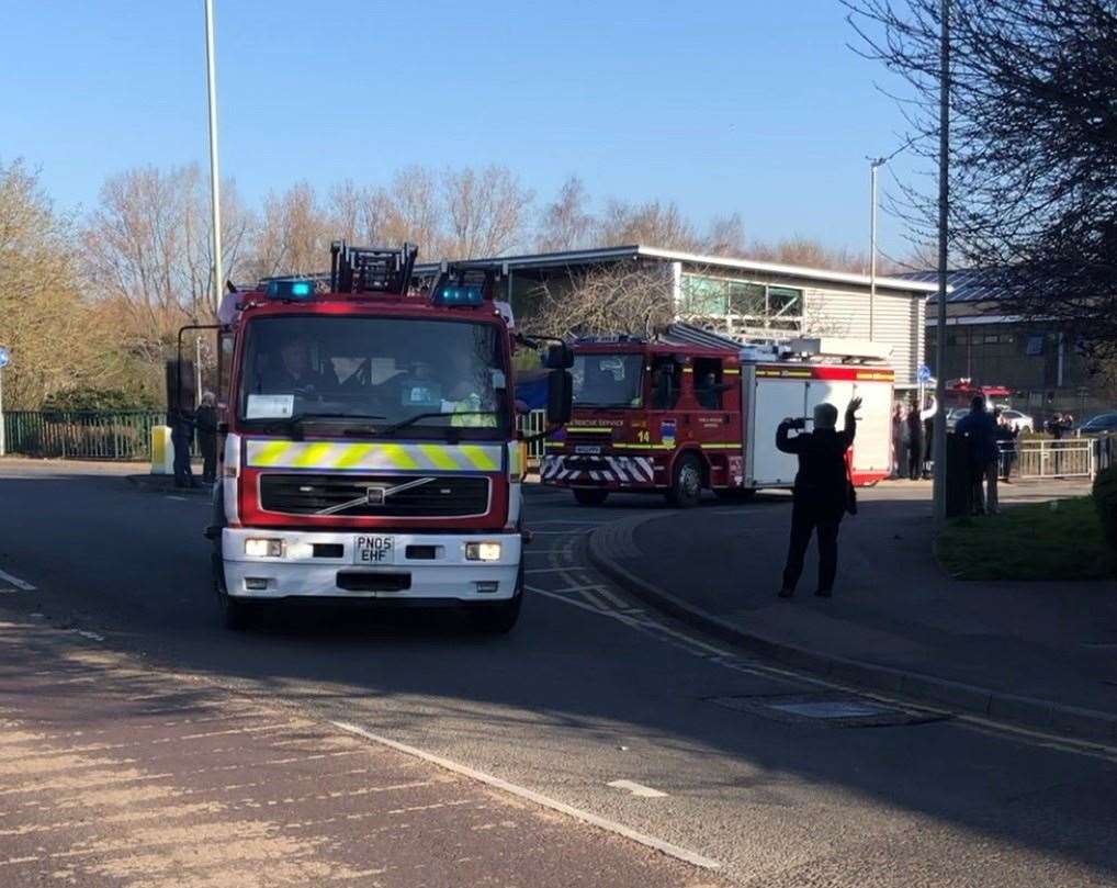 Fire Aid convoy leaves Ashford: Courtesy David Ward (55551757)