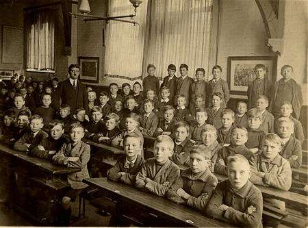 A class at All Saints in 1920