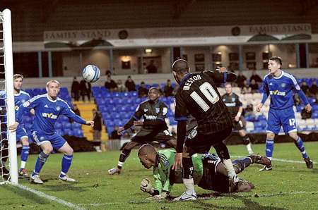 Curtis Weston tries to break the deadlock during Gillingham's 0-0 draw at Macclesfield