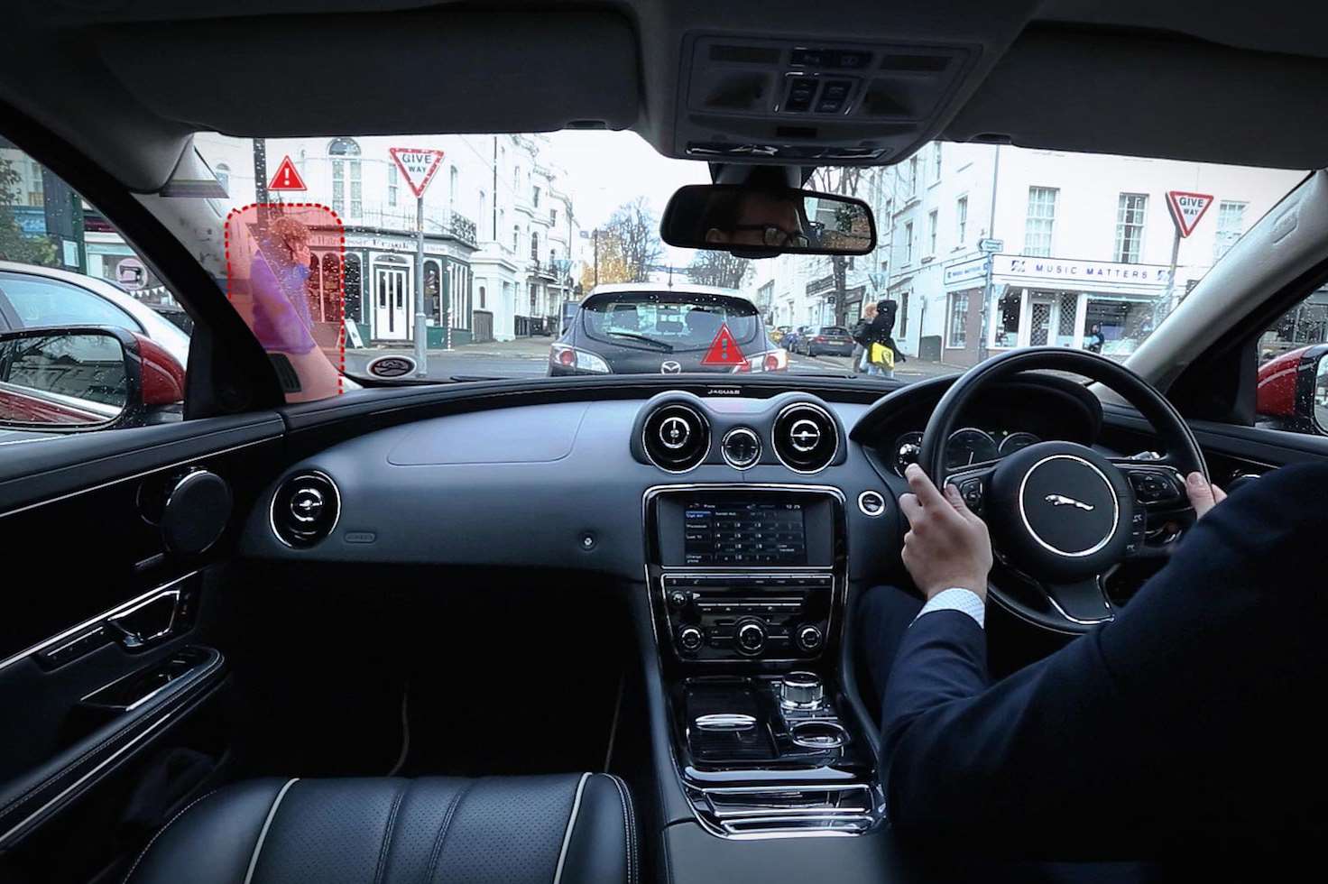Driver 360 degree windscreen view technology