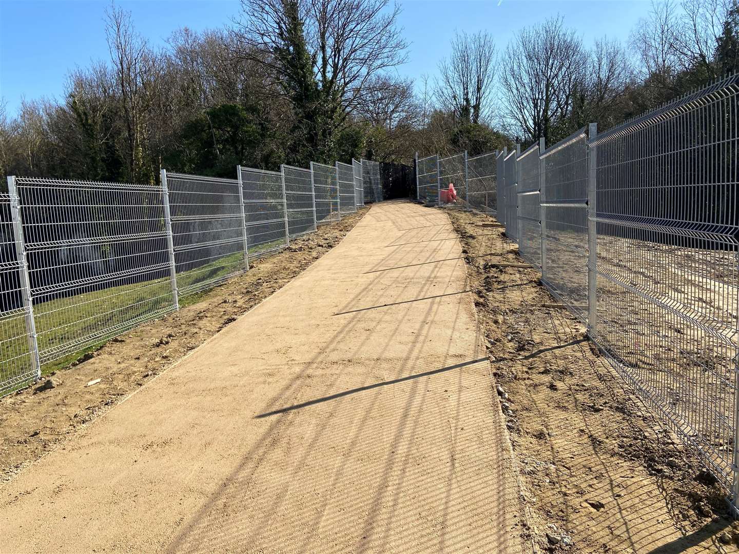 A new 'land bridge' linking Greenhithe and Swanscombe has reopened to the public.